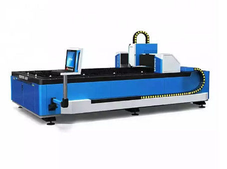 Karbon Çelik Paslanmaz Çelik İçin 6015G CNC Fiber Lazer Kesim Makinesi